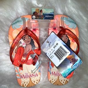 Moana toddler sandals size 9/10 Large